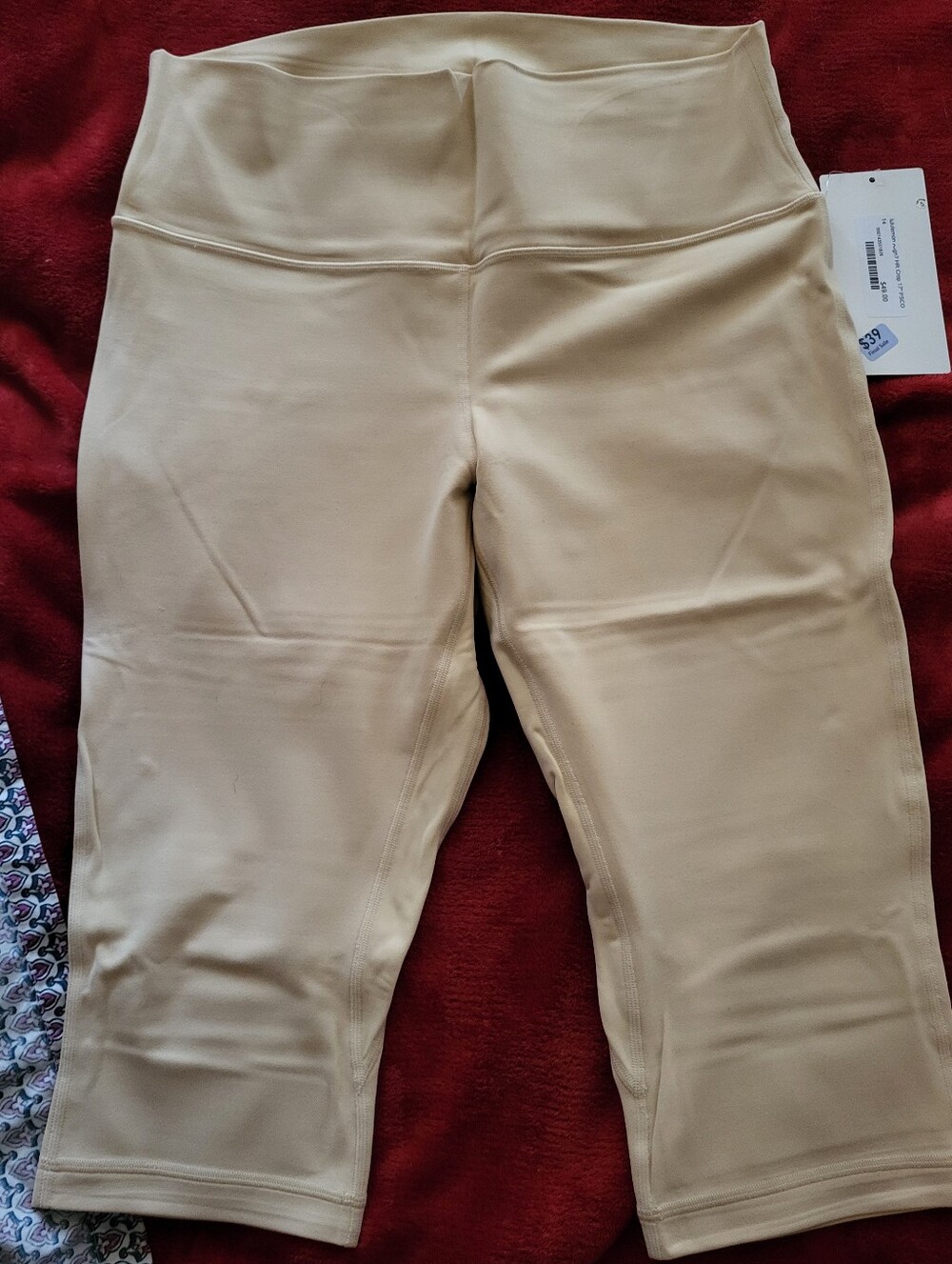 lululemon athletica Align Capri Leggings~17"~NWT.